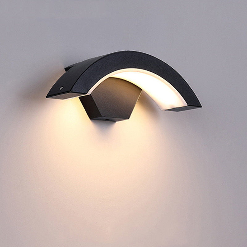Rasmun LED Wall Light – Curved Moon Design with Motion Sensor for Doorway