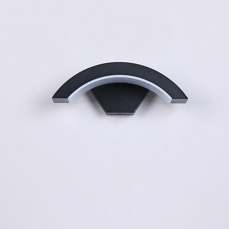 Rasmun LED Wall Light – Curved Moon Design with Motion Sensor for Doorway
